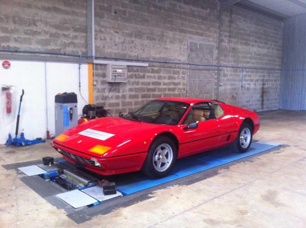 Ferrari 512